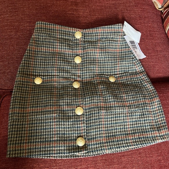 L'AGENCE Dresses & Skirts - L’agence Houndstooth Mini Skirt with Gold Buttons